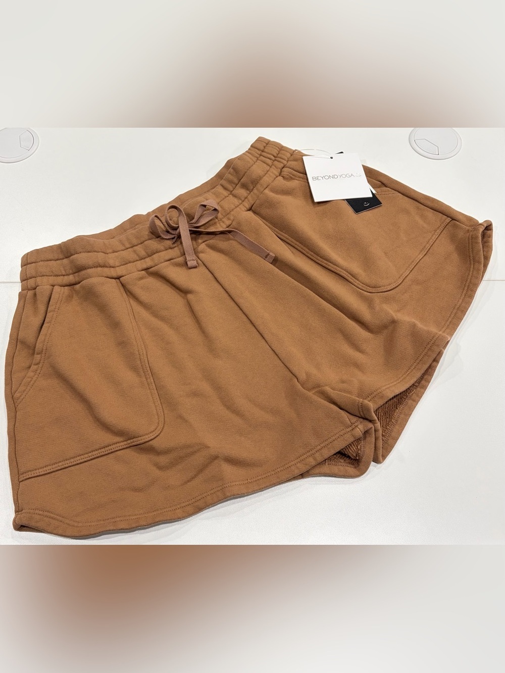 Beyond Yoga Women's Medium Cali Short Tan Desert Sand NWT Terry 100% Cotton